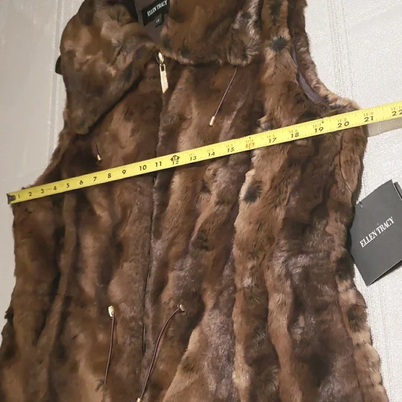 Ellen Tracy NEW VEST Crushed Faux Fur Women's L Drawstring Waist BROWN BLACK NWT - Picture 13 of 16